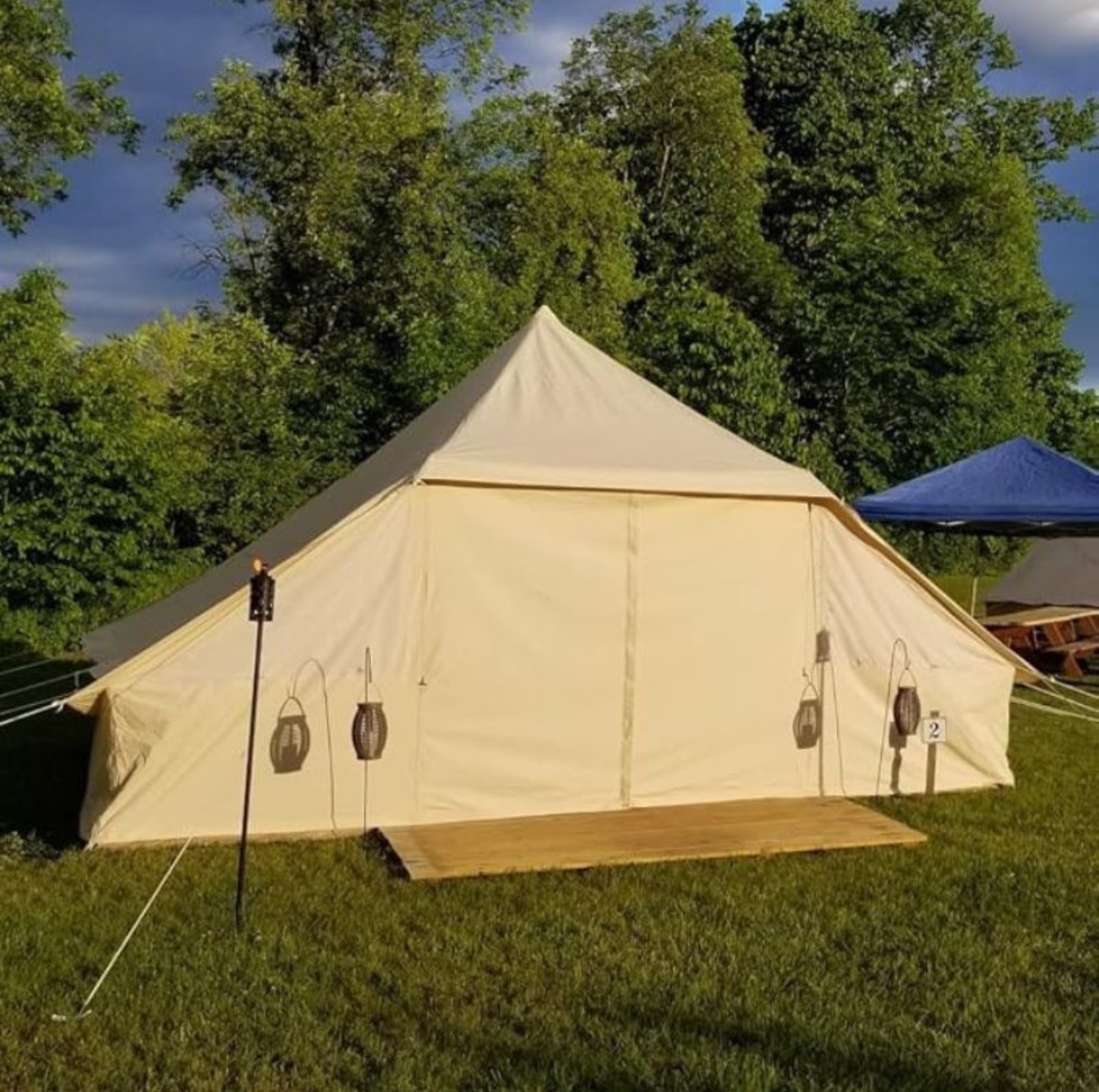 Carpa Glamping Emperador · 6×4 22,5 m²